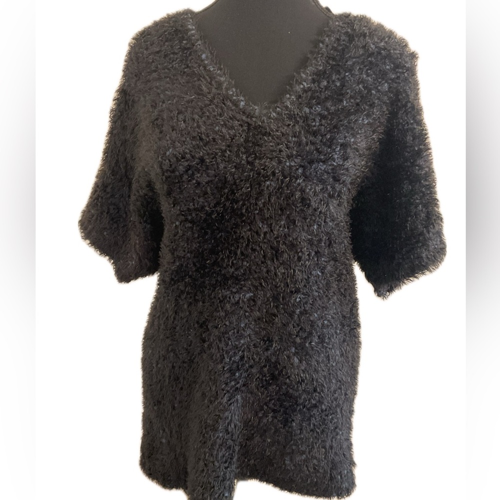 ***Love & Legend Black & Blue  Fuzzy Eyelash V-Neck Sweater